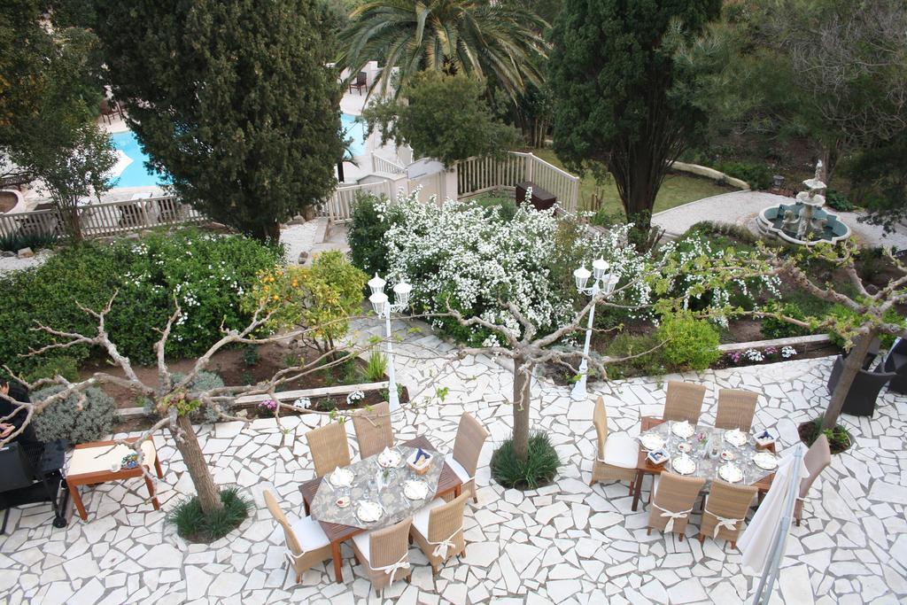 Hôtel Villa La Chêneraie Saint-Raphael (Var) Exterior foto